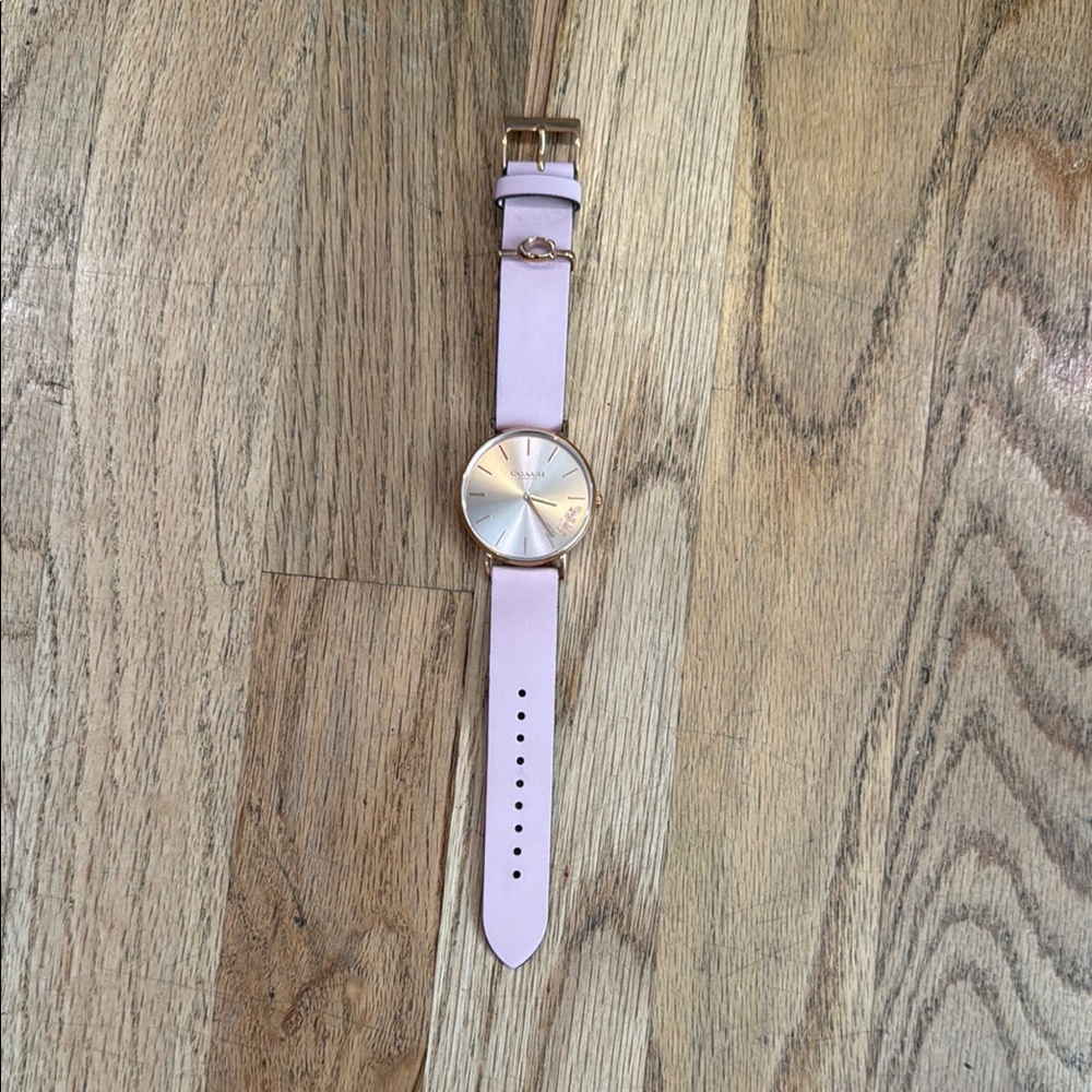 Coach Women's Watch in Pink and Gold